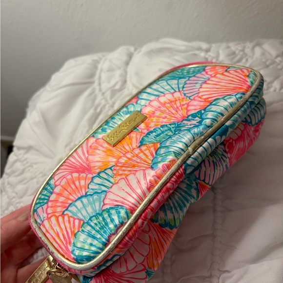 Lilly Pulitzer Multicolor Shell Pattern Bag - Picture 6 of 6
